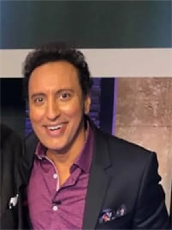 Aasif Mandvi