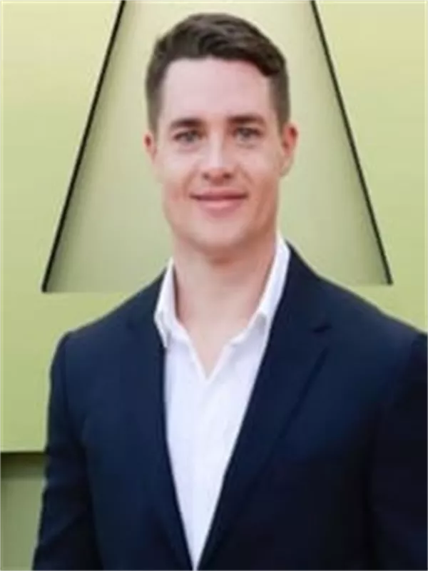 Alexander Dreymon