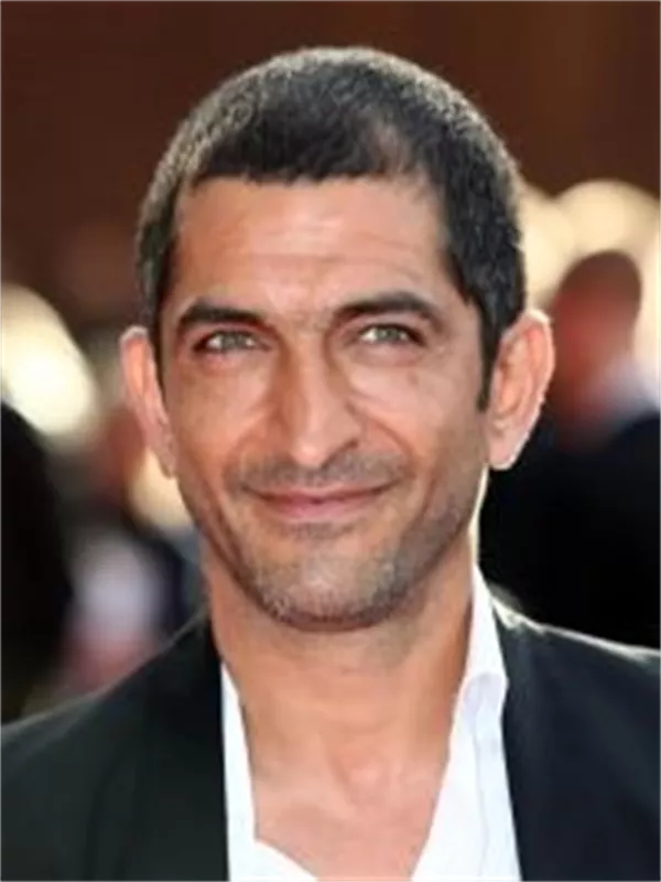 Amr Waked