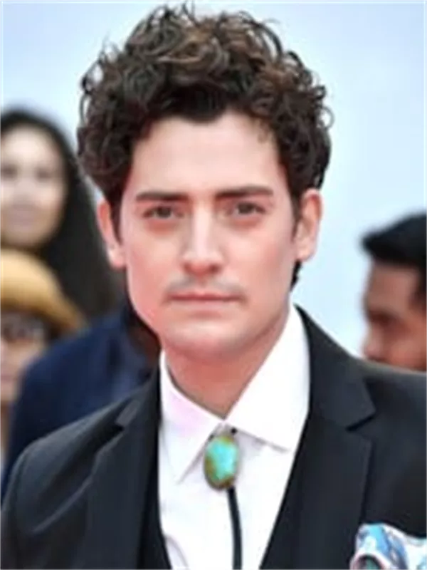 Aneurin Barnard