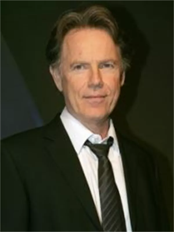 Bruce Greenwood