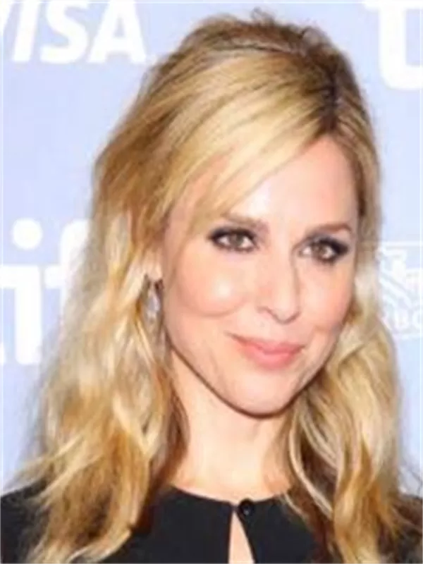 Cara Buono