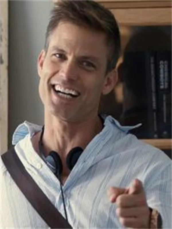 Casper Van Dien