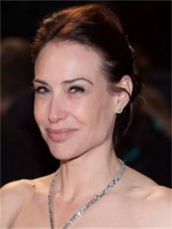 Claire Forlani