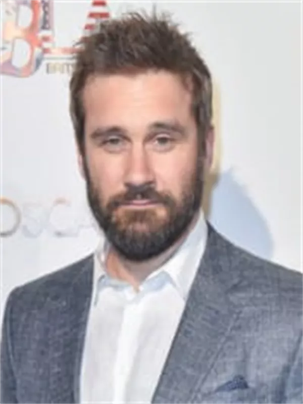 Clive Standen