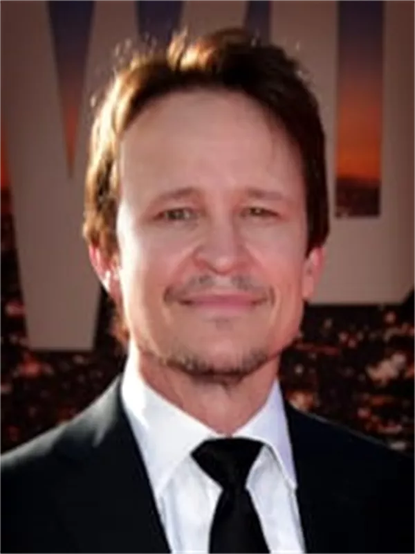 Damon Herriman