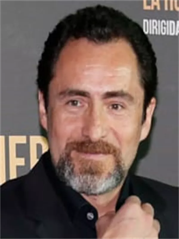 Demian Bichir
