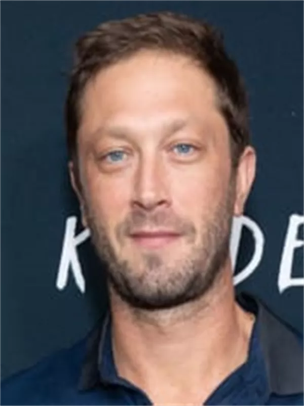 Ebon Moss-Bachrach