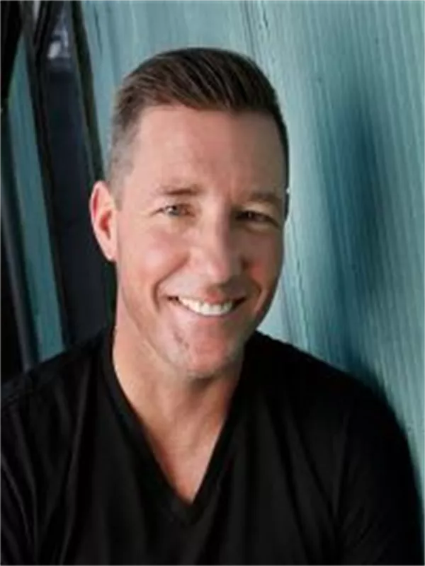 Edward Burns