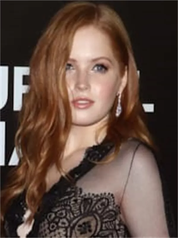 Ellie Bamber