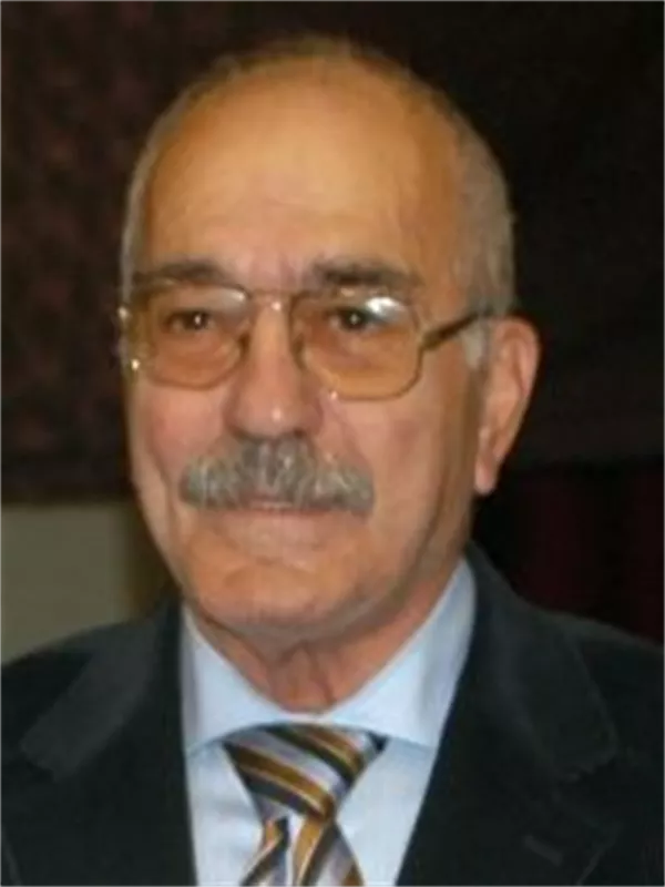 Fikret Hakan