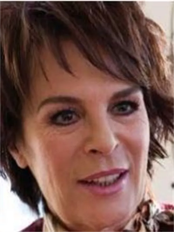 Hülya Koçyiğit