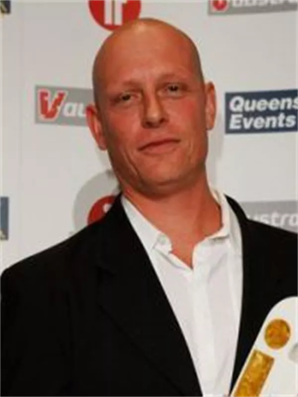 Jules O'Loughlin