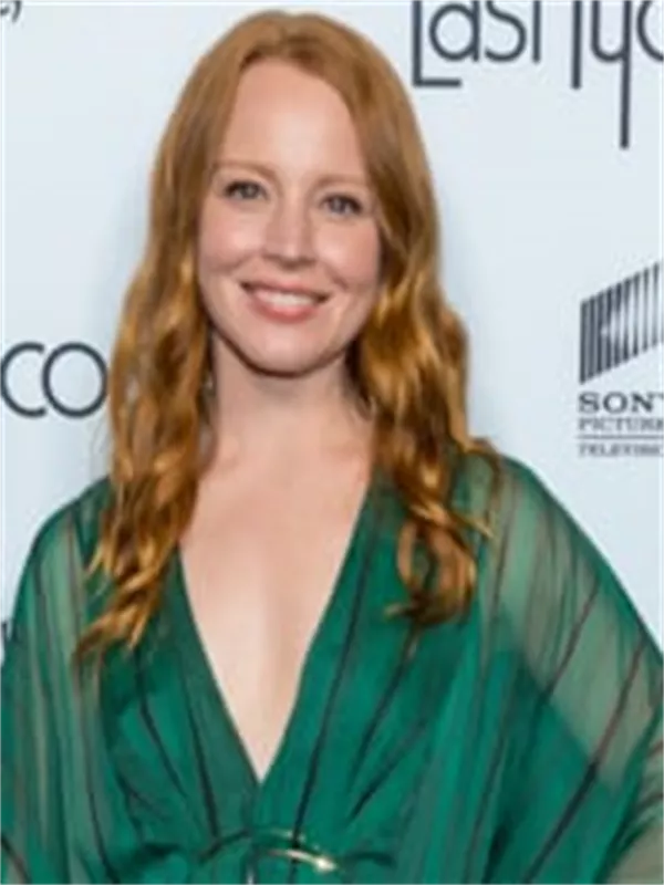 Lauren Ambrose
