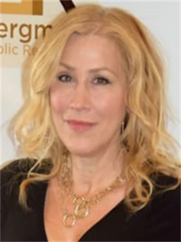 Lisa Ann Walter