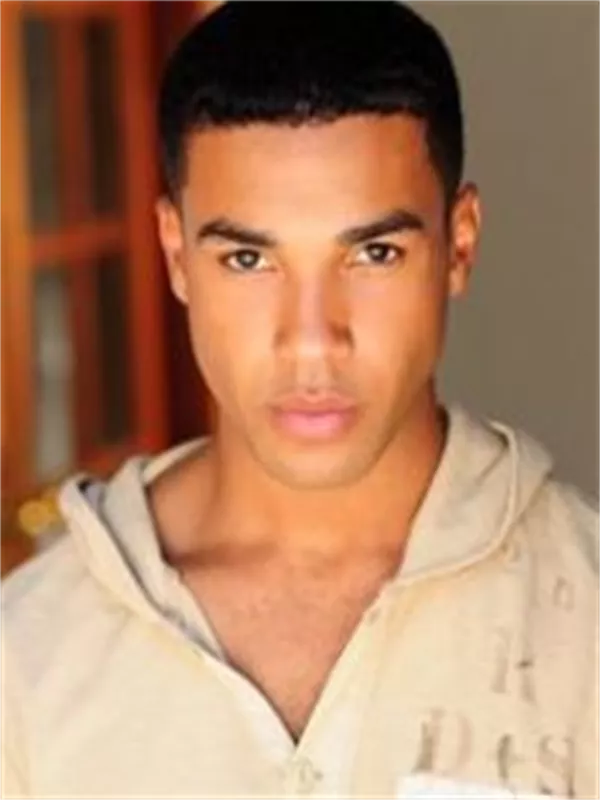 Lucien Laviscount