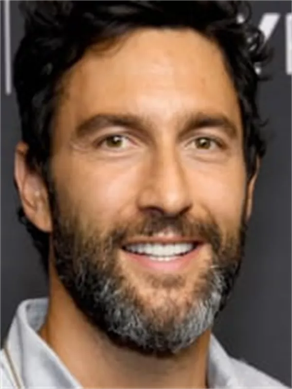 Noah Mills