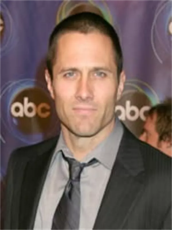 Rob Estes