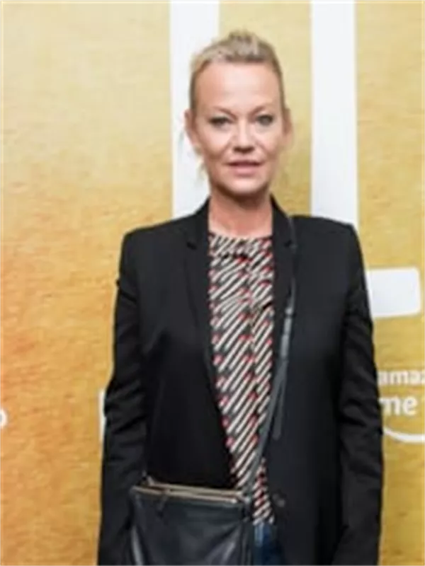 Samantha Mathis