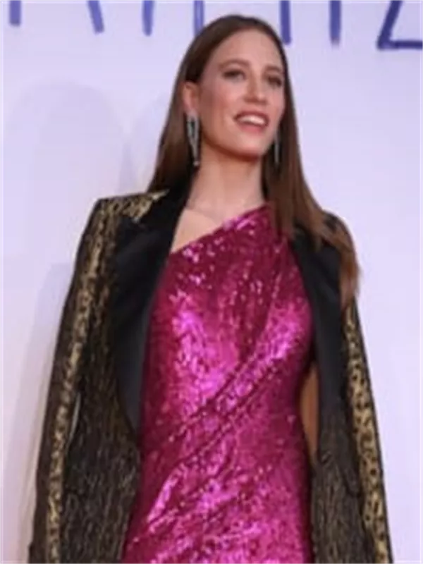 Serenay Sarıkaya