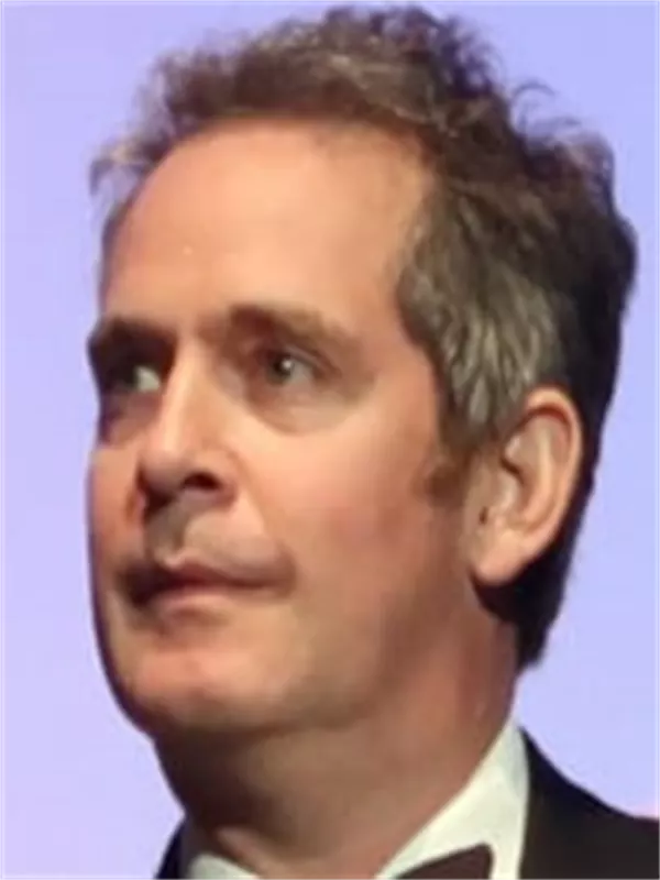 Tom Hollander