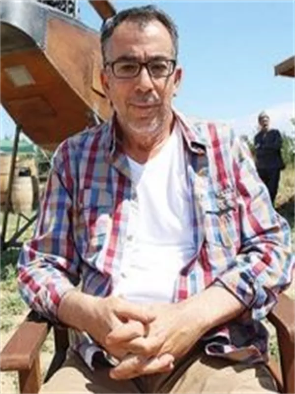 Özhan Eren