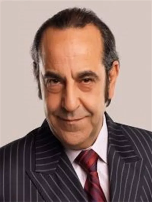 Özkan Uğur