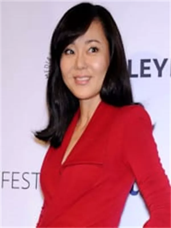 Yunjin Kim